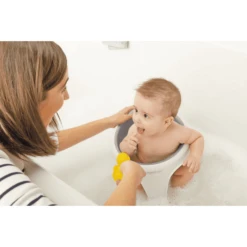 Angelcare Angel Care ® Badering Rood Voor Baby's Van 6 - 12 Maanden 7 Angelcare Angel Care ® Badering Rood Voor Baby's Van 6 - 12 Maanden -Kleine Wondertjes angel care badering rood voor babys van 6 12 maanden a185652 3