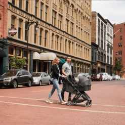 Baby Jogger Babybadje City Tour 2 Double Pitch Black -Kleine Wondertjes baby jogger babybadje city tour 2 double pitch black a338378 2