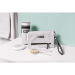 Bébé-jou® Kam En Borstel Ollie Grijs -Kleine Wondertjes bebe jou kam en borstel ollie grijs a263879 2