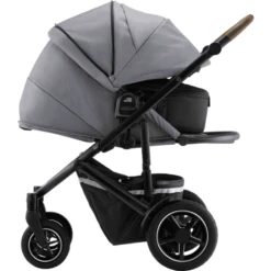Britax Römer Zachte Reiswieg Cosmo S Black -Kleine Wondertjes britax roemer zachte reiswieg cosmo s black a311600 2