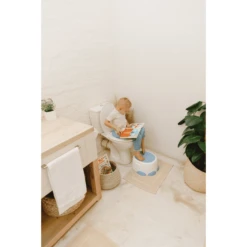 Bumbo Step Stool Hemlock Green Step Stool -Kleine Wondertjes bumbo step stool hemlock green step stool a288122 3