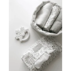 Cam Cam Copenhagen Etui Voor Vochtige Doekjes Green Leaves -Kleine Wondertjes cam cam copenhagen etui voor vochtige doekjes green leaves a371394 3