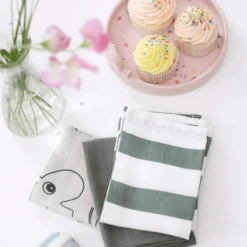 Done By Deer ™ Washandje 5-pack Hert Friends Groen -Kleine Wondertjes done by deer washandje 5 pack hert friends groen a341908 2