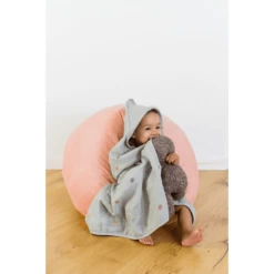 KINDSGUT Mousseline Handdoek Met Kap, Stippen 6 KINDSGUT Mousseline Handdoek Met Kap, Stippen -Kleine Wondertjes kindsgut mousseline handdoek met kap stippen a324972 1