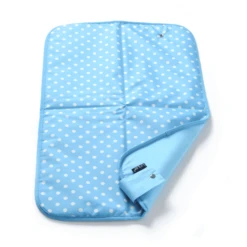 KipKep Napper Verschoonmatje Dotty Blue -Kleine Wondertjes kipkep napper verschoonmatje dotty blue a296842 3