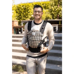 Manduca Draagzak First Van Bellybutton Pepita Black -Kleine Wondertjes manduca draagzak first van bellybutton pepita black a389647 2