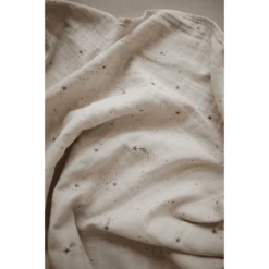 Mushie Wikkel Mousseline Vallend Stars 120 X120 Cm 7 Mushie Wikkel Mousseline Vallend Stars 120 X120 Cm -Kleine Wondertjes mushie wikkel mousseline vallend stars 120 x120 cm a401183 3