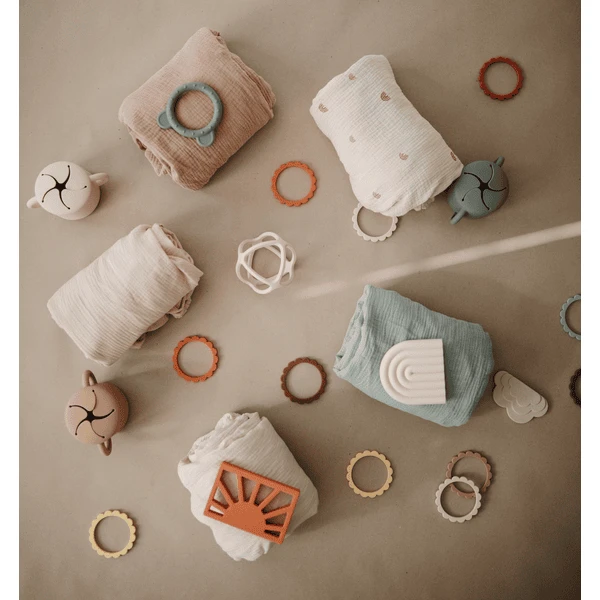 Mushie Wikkeldoek Mousseline Regenboog 120 X120 Cm 3 Mushie Wikkeldoek Mousseline Regenboog 120 X120 Cm - Afbeelding 3