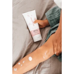 Naif Lichaamslotion Voor Baby's 200ml -Kleine Wondertjes naif lichaamslotion voor babys 200ml a300946 2