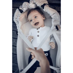 Najell Draagzak Slaap Carrier 2 Sand Y Beige -Kleine Wondertjes najell draagzak slaap carrier 2 sand y beige a315942 3