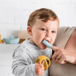 Nattou Set Van 2 Babytandenborstels Blauw -Kleine Wondertjes nattou set van 2 babytandenborstels blauw a380933 4