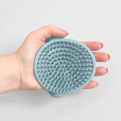 Shnuggle® Shnuggle ® Badborstel Lichtblauw -Kleine Wondertjes shnuggle badborstel lichtblauw a359107 1