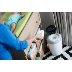 Tommee Tippee Luieremmer Sangenic Simple E Incl. 6 Cassettes Wit/grijs -Kleine Wondertjes tommee tippee luieremmer sangenic simple e incl 6 cassettes wit grijs a306078 4