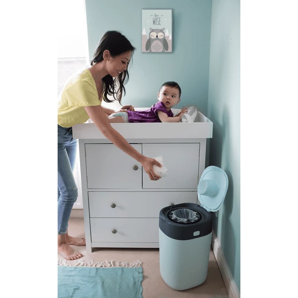 Tommee Tippee Twist & Click Advanced Luieremmer, Incl. 4 Cassettes Met Duurzaam, Antibacterieel Green Folie In Blauw 2 Tommee Tippee Twist & Click Advanced Luieremmer, Incl. 4 Cassettes Met Duurzaam, Antibacterieel Green Folie In Blauw - Afbeelding 2