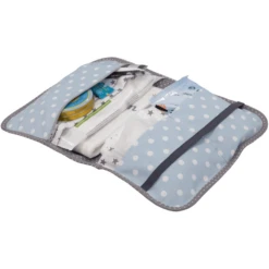 Ullenboom Patchwork Luiertas - Blauw Lichtblauw Grijs -Kleine Wondertjes ullenboom patchwork luiertas blauw lichtblauw grijs a310456 3
