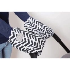 X-lander Hand Warmer X-Muff Art Frenzy Zebra -Kleine Wondertjes x lander hand warmer x muff art frenzy zebra a318712 3